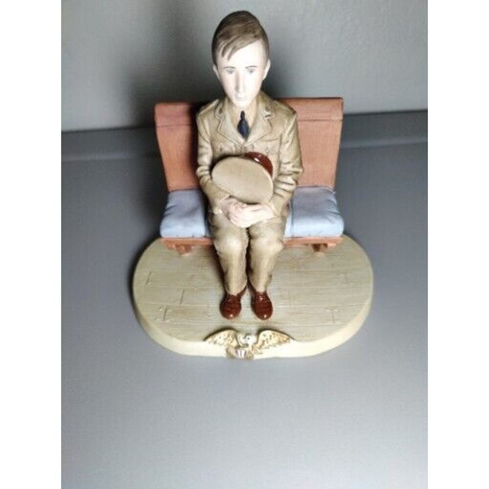 VTG Willie Gillis In Church Norman Rockwel Home Of The Brave Figurin Collection